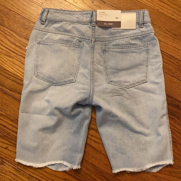 NWT DL1961 Clara Frayed Bermuda Denim Shorts - Picture 4 of 4